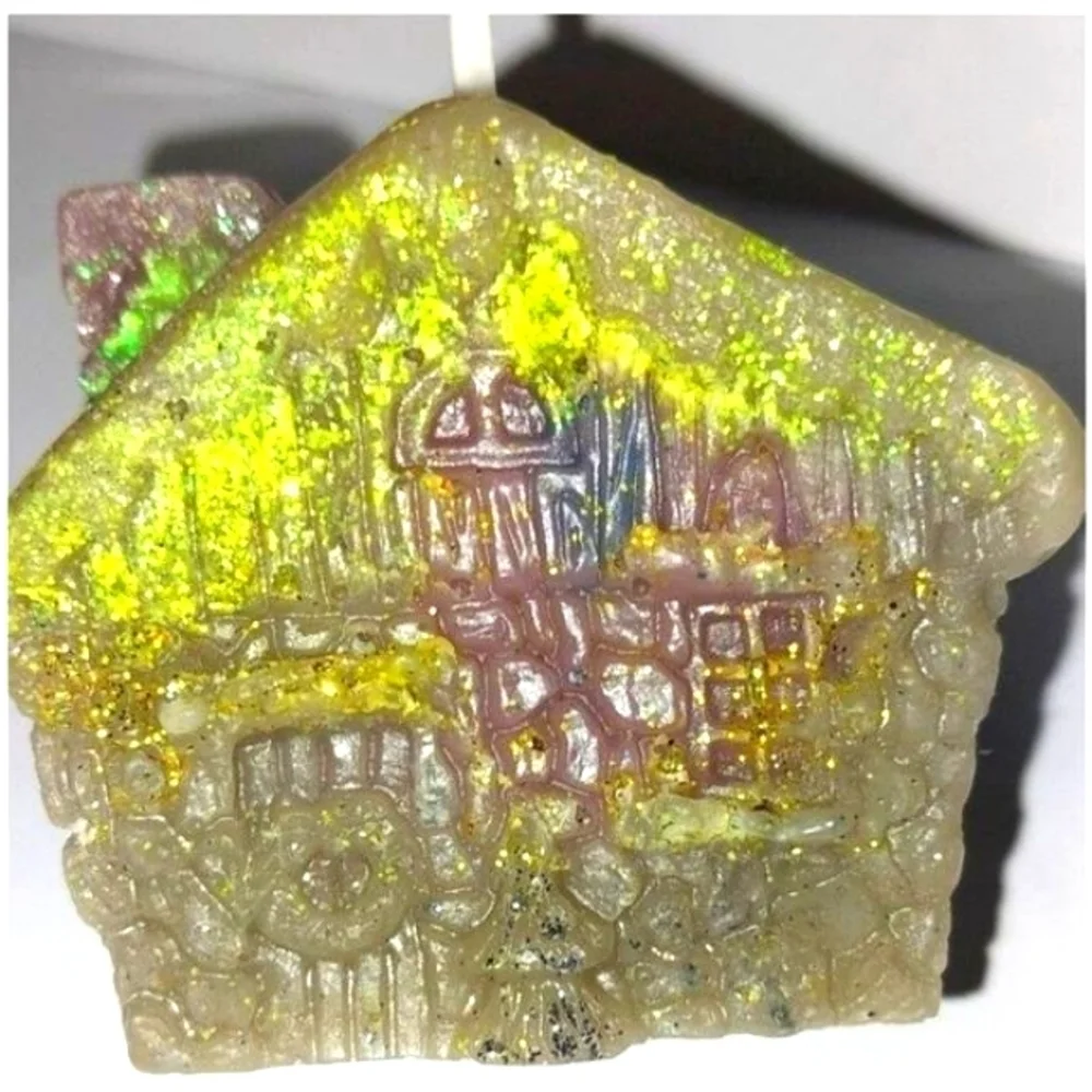 Hand crafted limited edition Gingerbread house candle